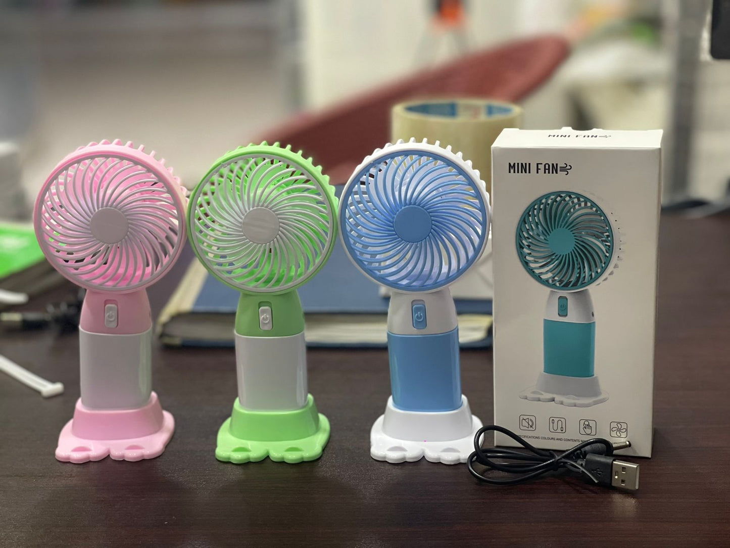 Rechargeable New Mini Fan With Mobile Stand Hd004 alionlinestore.pk